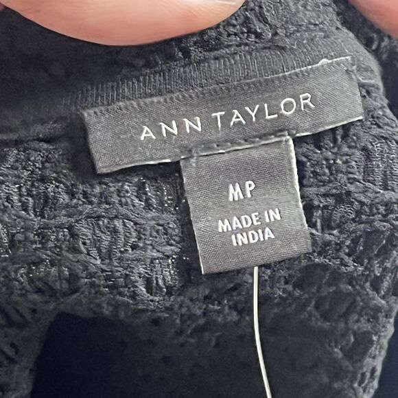 Ann Taylor Top Womens Petite Medium Black Ruffle Textured Whimsigoth Capsule - Picture 5 of 8